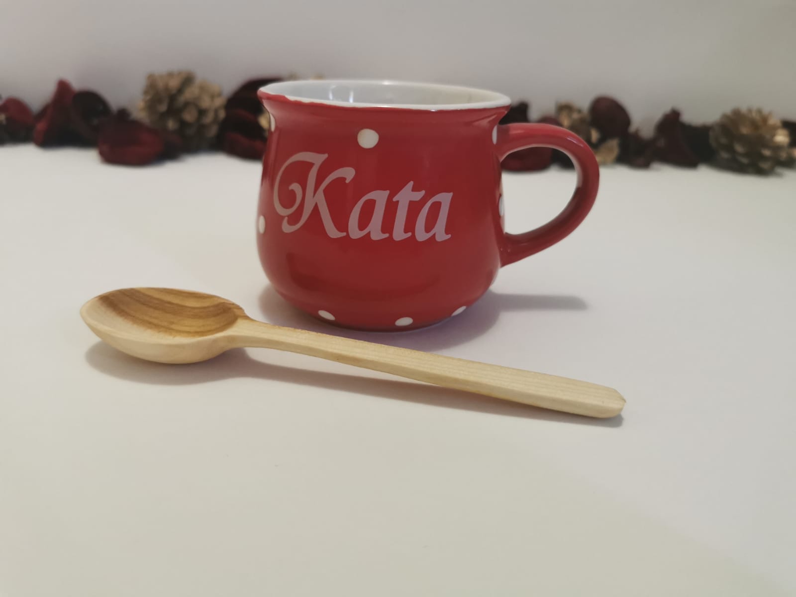 Katashut 5 Piece Wooden Tea Spoons, 5 Pieces Mini Wooden Scoop Condiments Spoon Spoons for Eating Mixing Stirring, Long Handle Spoon Handmade Honey Teaspoon Seasoning Sugar Coffee Tea Jam Mustard Ice Cream Milk 100% Natural Wood Long Handle Round Spoons